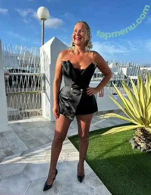 ladyannahd / ladyanna_official nude photo #0008