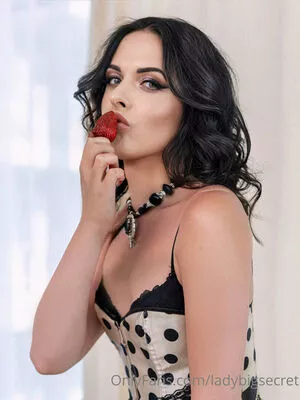 ladybigsecret / ladysecretgr nude photo #0006