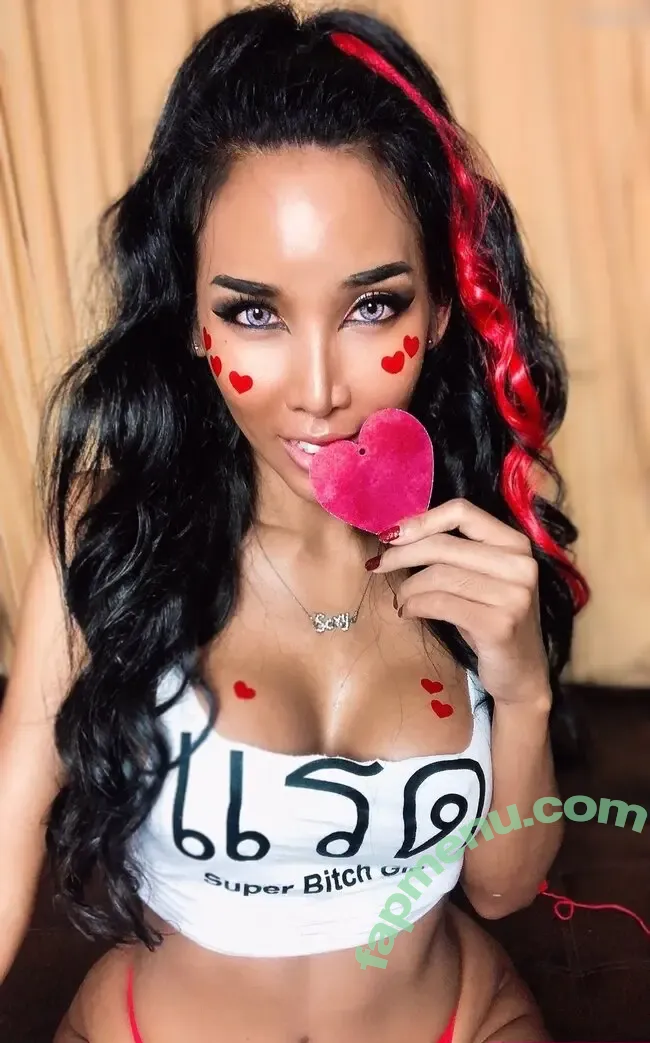 ladyboyshasha nude photo #0020 (ladyboyshasha)