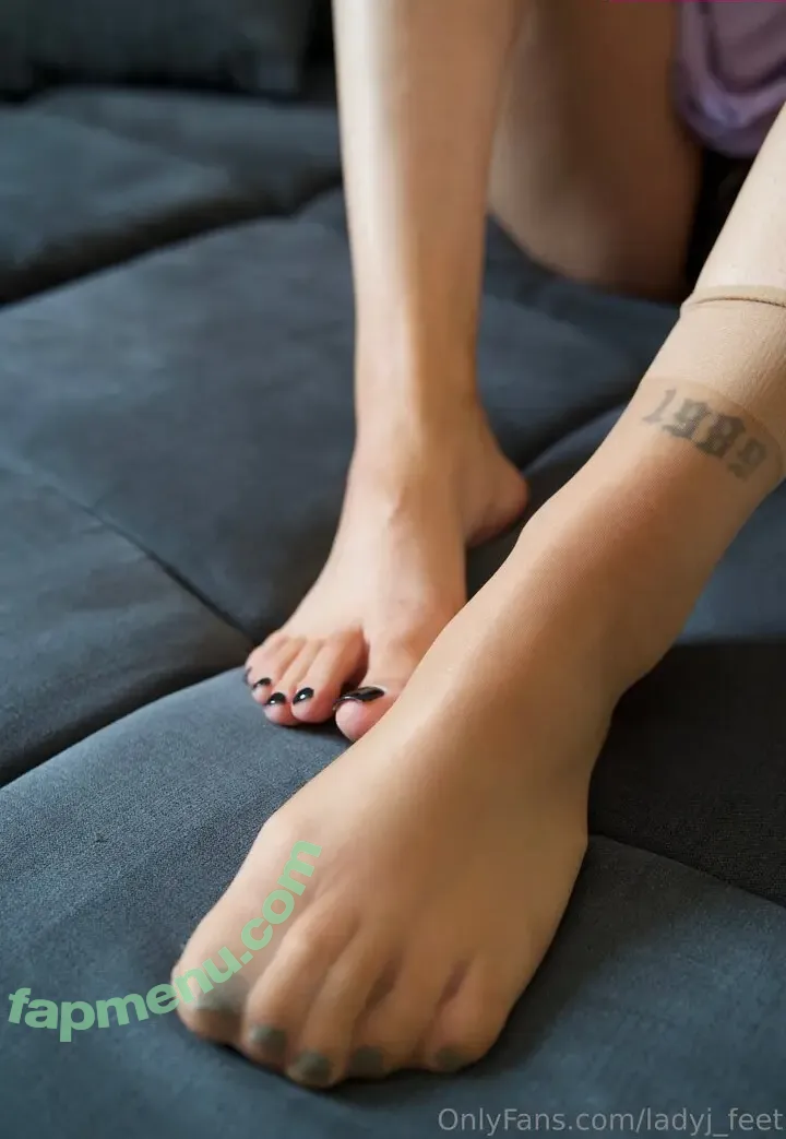 Ladyj_feet nude photo #0064 (Ladyj_feet)