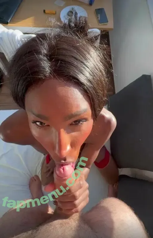 ladyvictoriabr nude photo #0124 (theladyvictoria_)