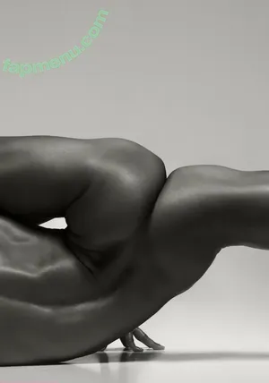  nude photo #0003