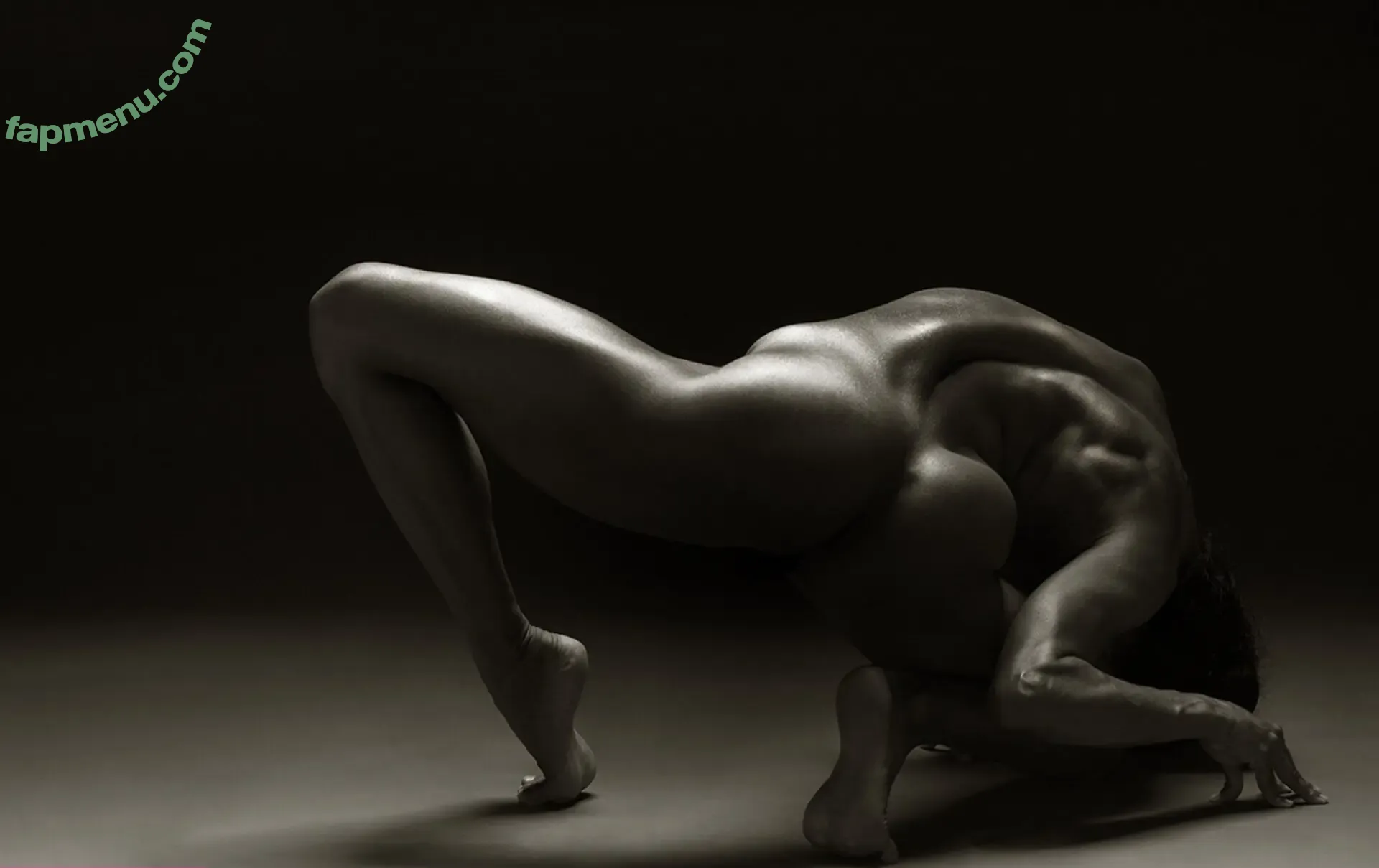 LaetitiaModel nude photo #0007 (LaetitiaModel)