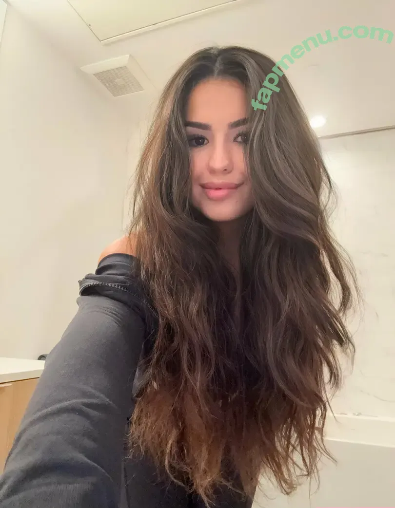 laila.gomez nude photo #0038 (lailaxgomezx)
