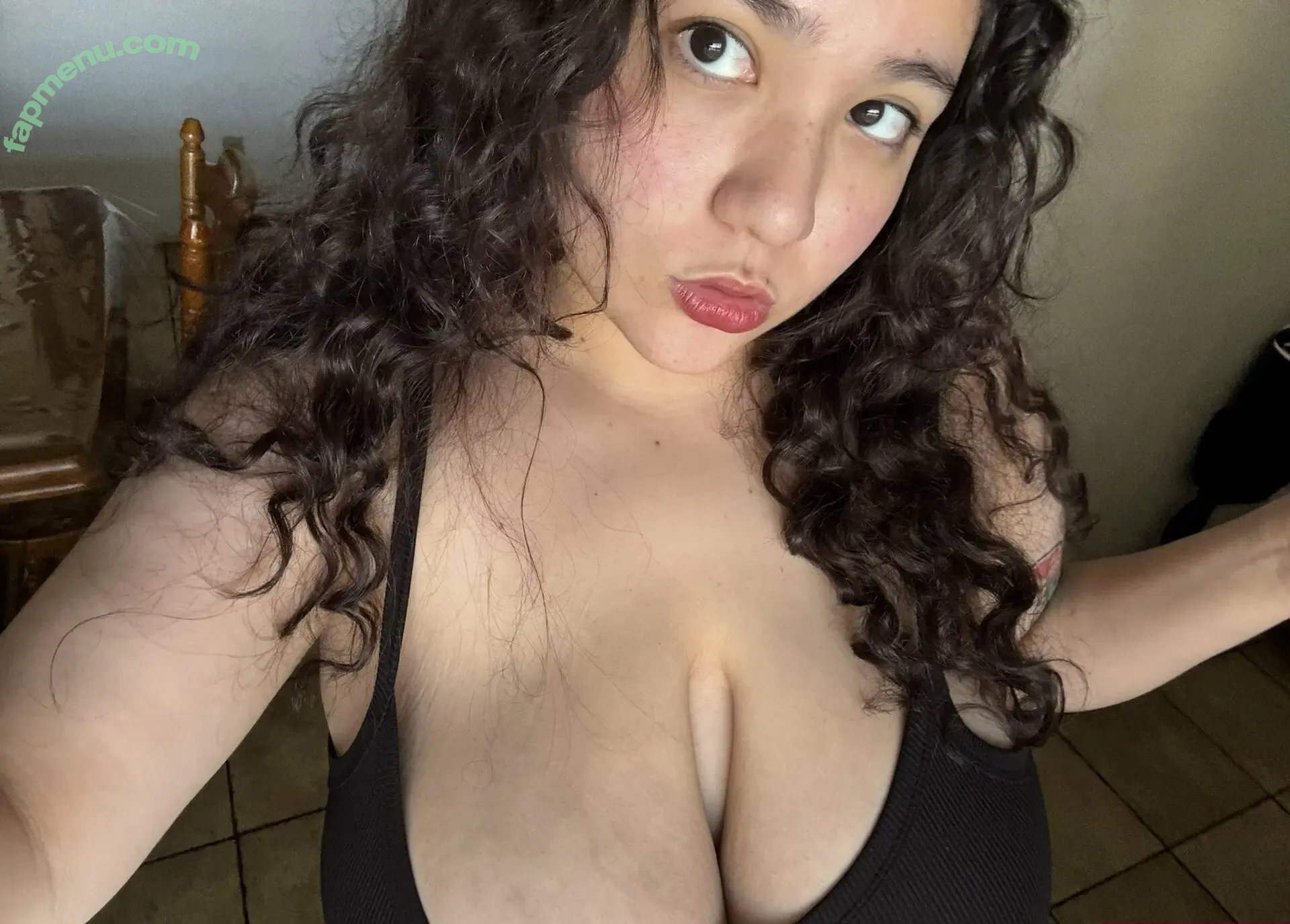 Lalenoraaa nude photo #0010 (lalaalaaa)