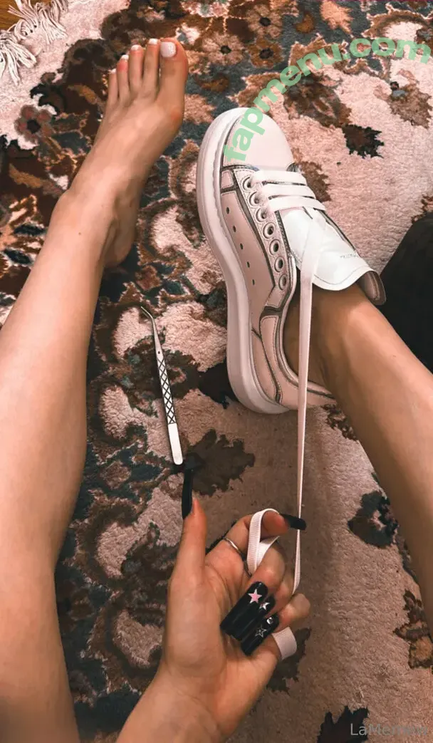 lamemew nude photo #0002 (la.meme.w)
