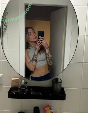 Lana.Bertz nude photo #0012