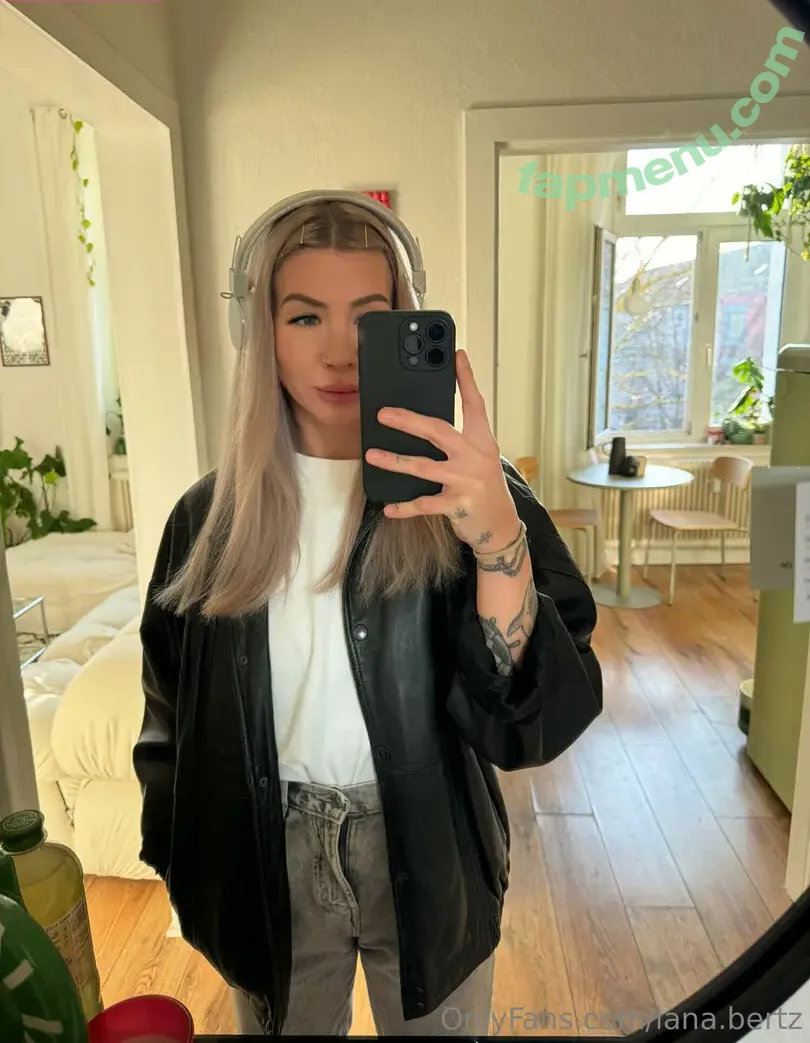 Lana.Bertz nude photo #0033 (Lana.Bertz)