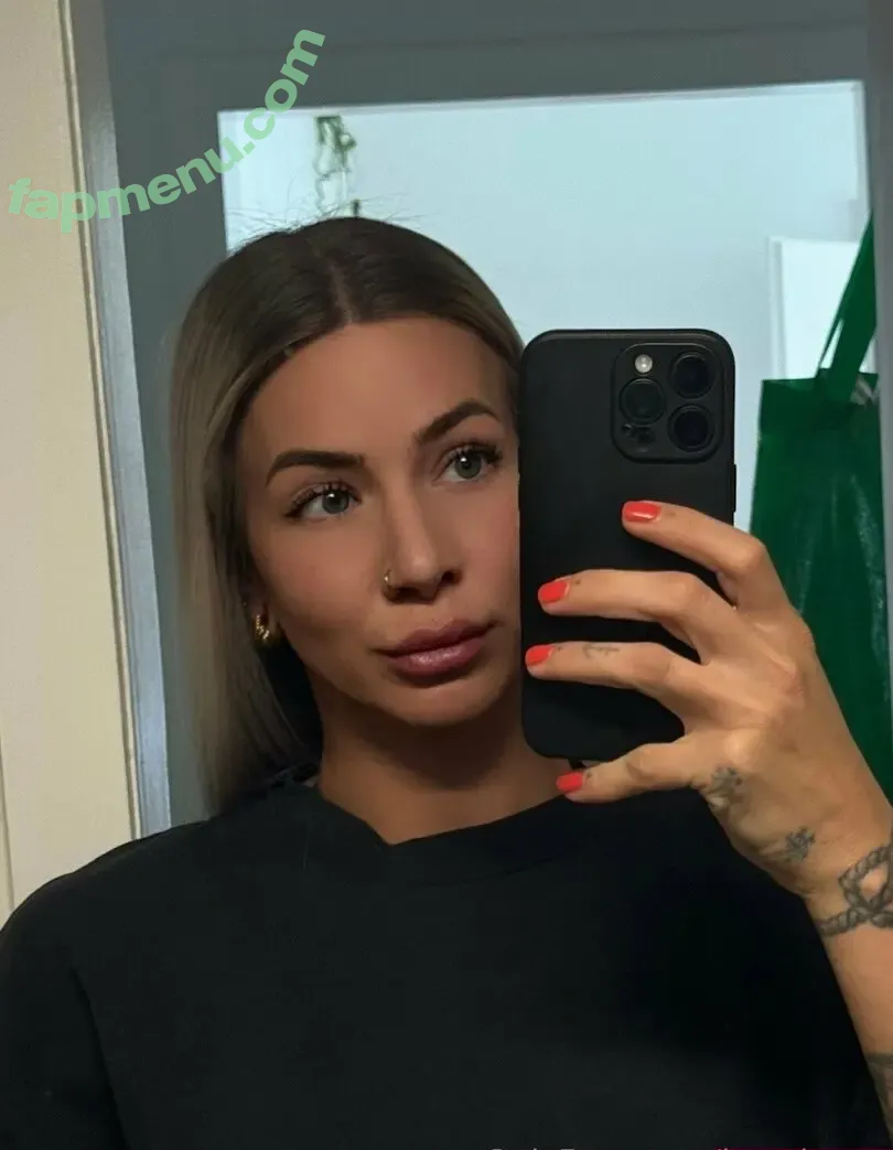 Lana.Bertz nude photo #0044 (Lana.Bertz)