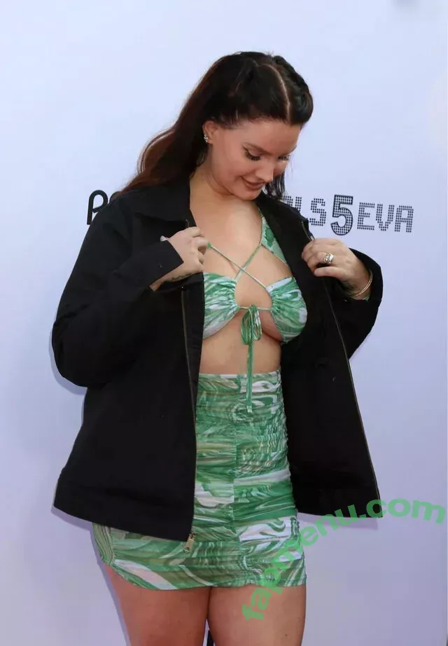 Lana Del Rey nude photo #0873 (lanadelreypictures / lanaraybabyx)