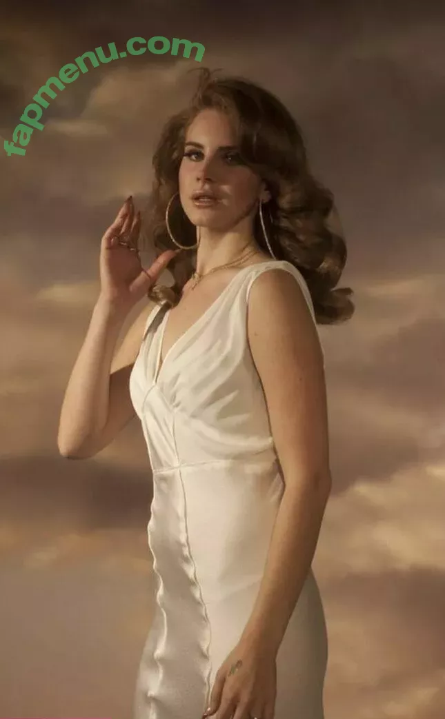 Lana Del Rey nude photo #0902 (lanadelreypictures / lanaraybabyx)
