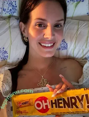 Lana Del Rey / lanadelreypictures / lanaraybabyx nude photo #1093