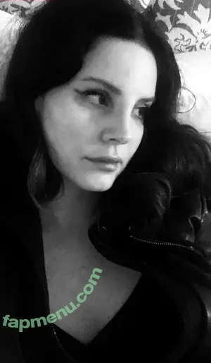 Lana Del Rey / lanadelreypictures / lanaraybabyx nude photo #1103