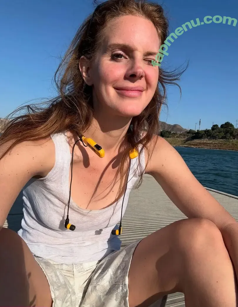 Lana Del Rey nude photo #1097 (lanadelreypictures / lanaraybabyx)