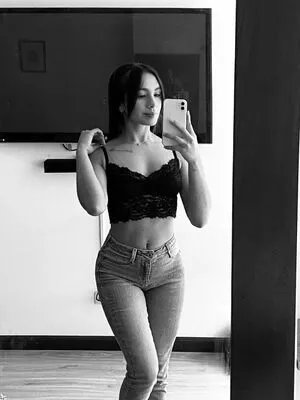 Lana_Kane / Halfbredxbarbie / Nofacechicagogirl / lanakanexxx / laura__es__ nude photo #0047