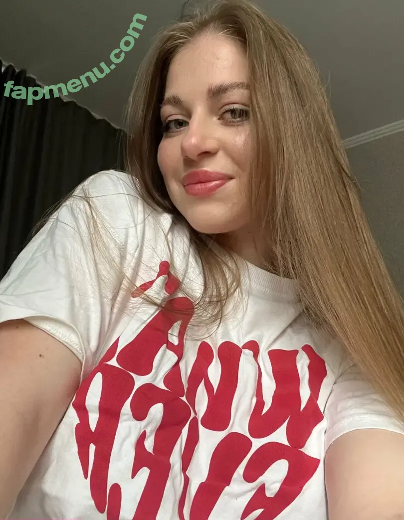 lanaavis nude photo #0005 (lanaviish)