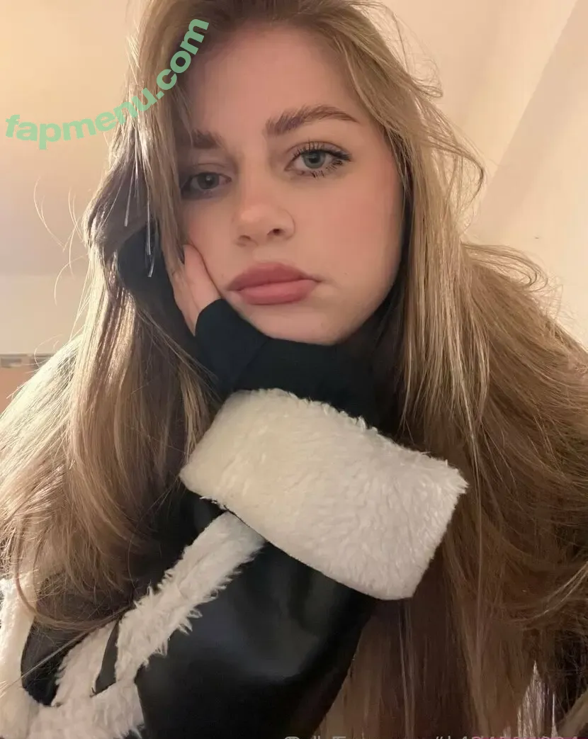 lanaavis nude photo #0011 (lanaviish)