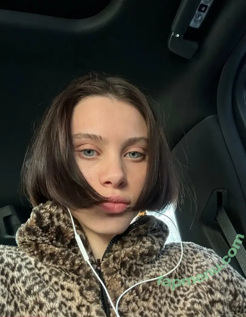 lanarhoades nude photo #0002 (lanarhoades)