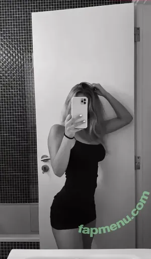  nude photo #0009