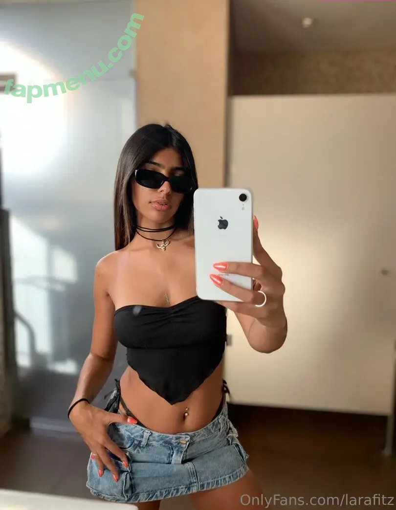 larafitz nude photo #0007 (larafitzz)
