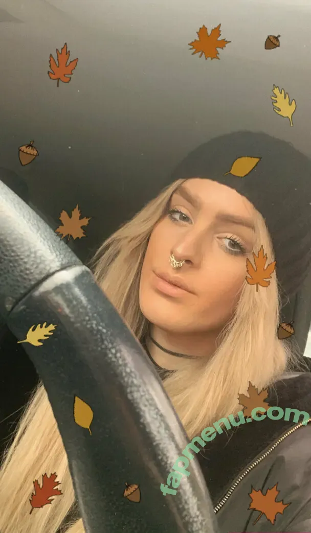 laramcx nude photo #0016 (laramcx)