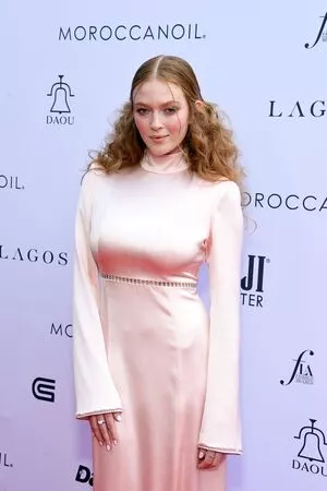 Larsen Thompson / larsenthompson nude photo #0294