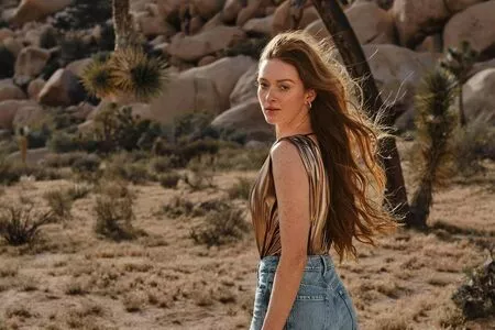 Larsen Thompson / larsenthompson nude photo #0340