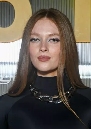 Larsen Thompson / larsenthompson nude photo #0423