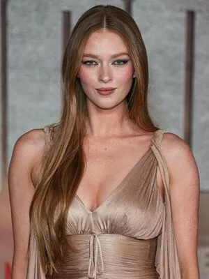 Larsen Thompson / larsenthompson nude photo #0436