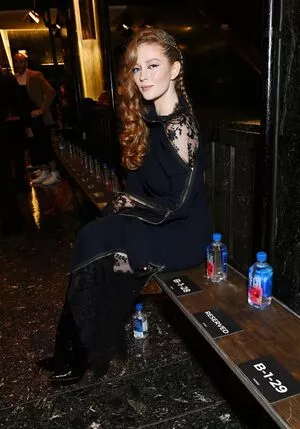 Larsen Thompson / larsenthompson nude photo #0502