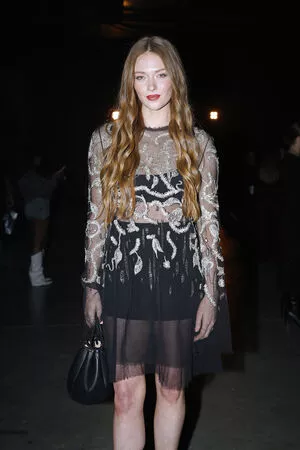 Larsen Thompson / larsenthompson nude photo #0508