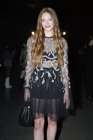 Larsen Thompson / larsenthompson nude photo #0509