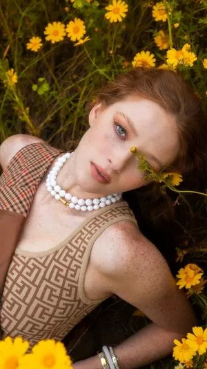 Larsen Thompson / larsenthompson nude photo #0567