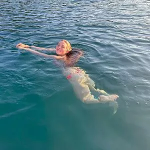 Larsen Thompson / larsenthompson nude photo #0679