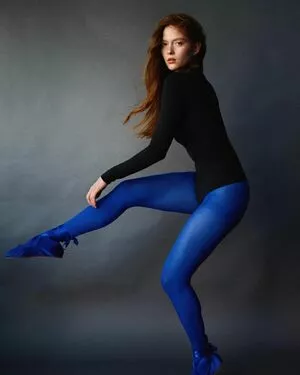 Larsen Thompson / larsenthompson nude photo #0716