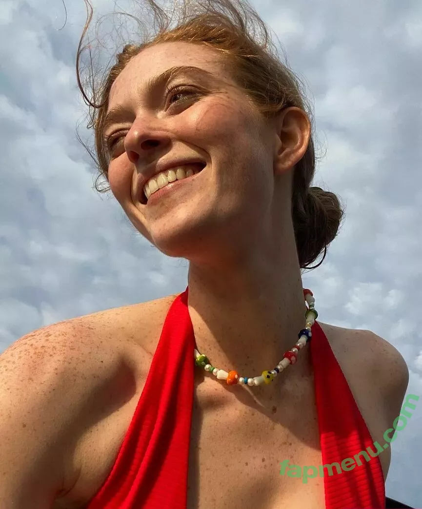 Larsen Thompson nude photo #0175 (larsenthompson)