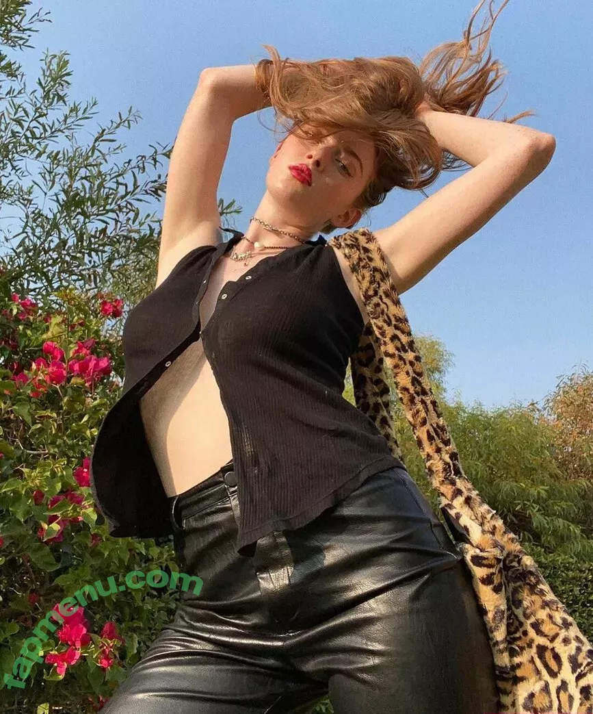 Larsen Thompson nude photo #0212 (larsenthompson)