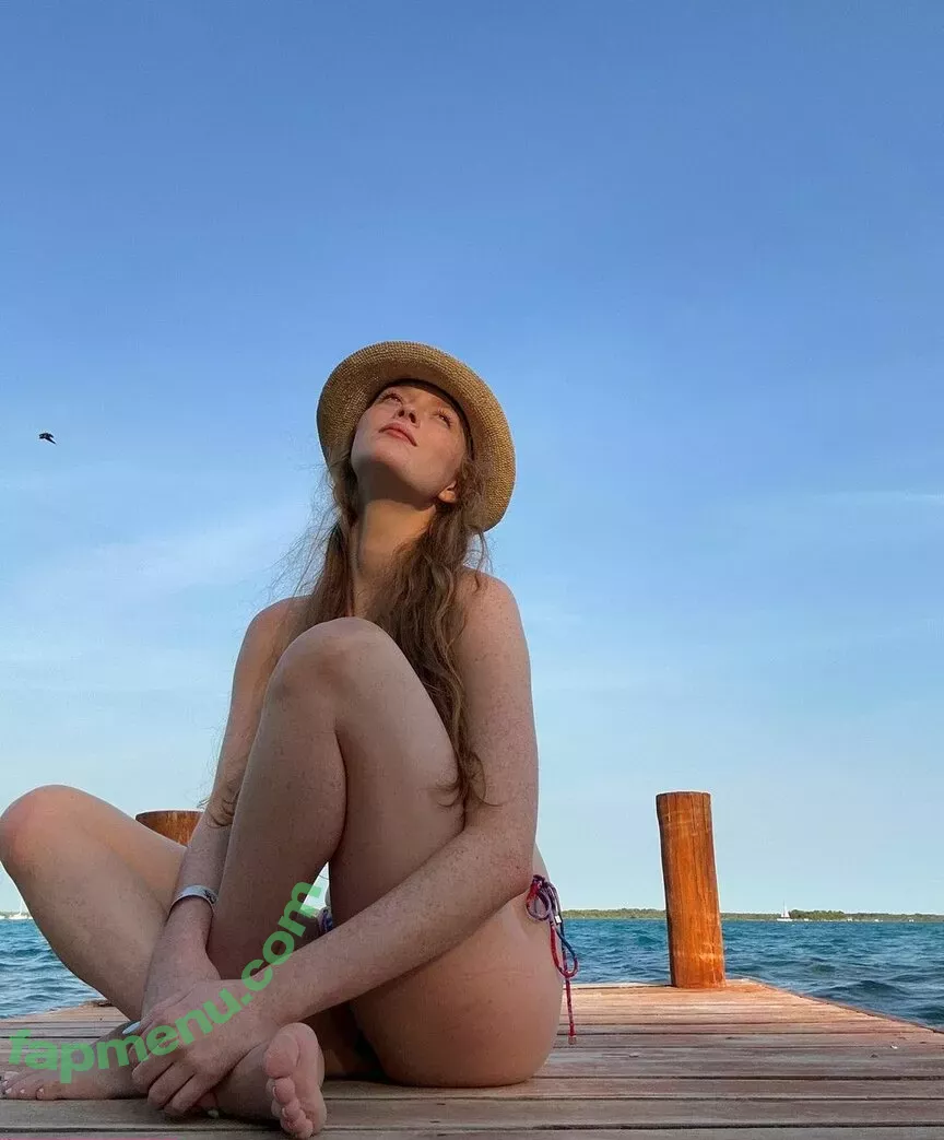 Larsen Thompson nude photo #0291 (larsenthompson)
