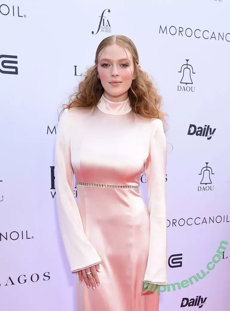 Larsen Thompson nude photo #0295 (larsenthompson)