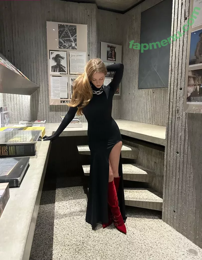 Larsen Thompson nude photo #0426 (larsenthompson)
