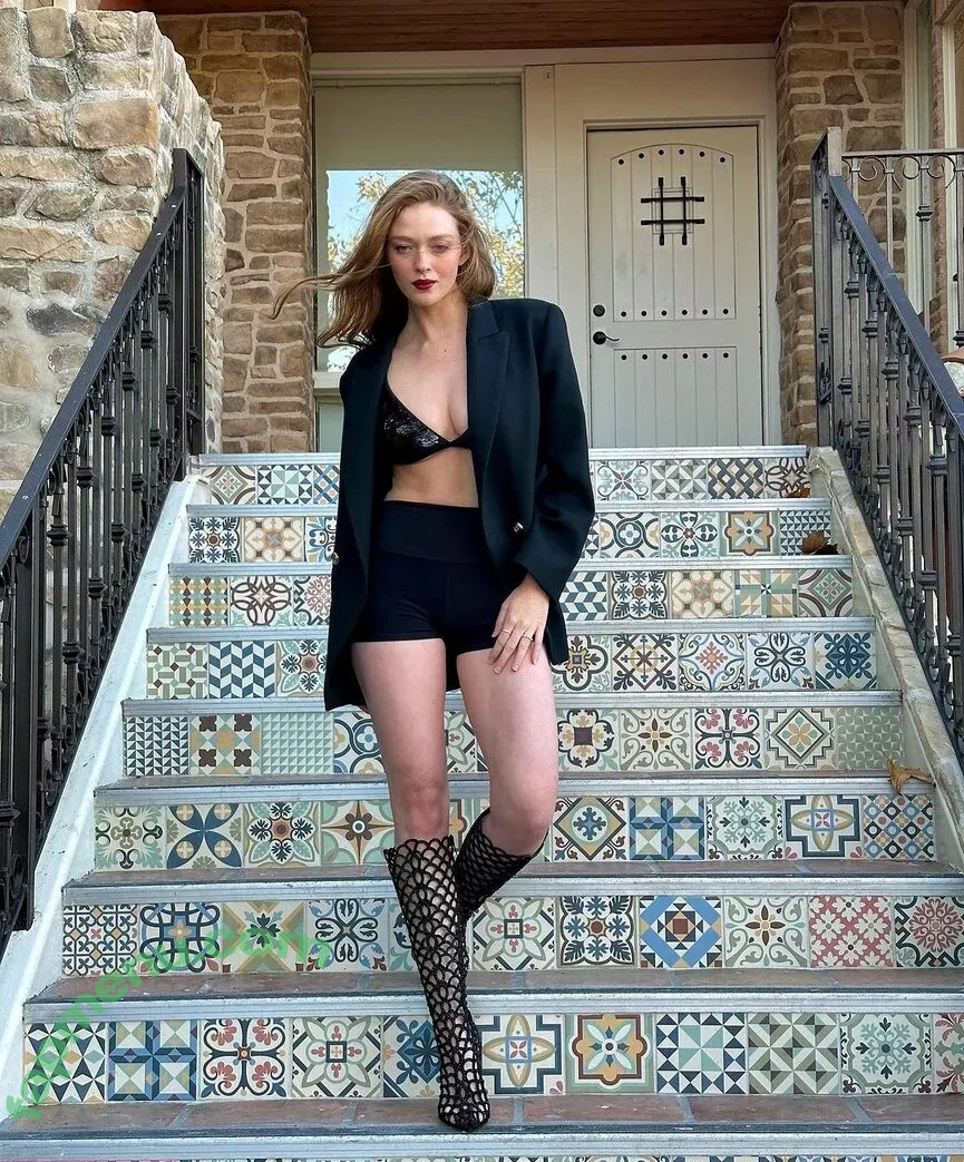 Larsen Thompson nude photo #0439 (larsenthompson)