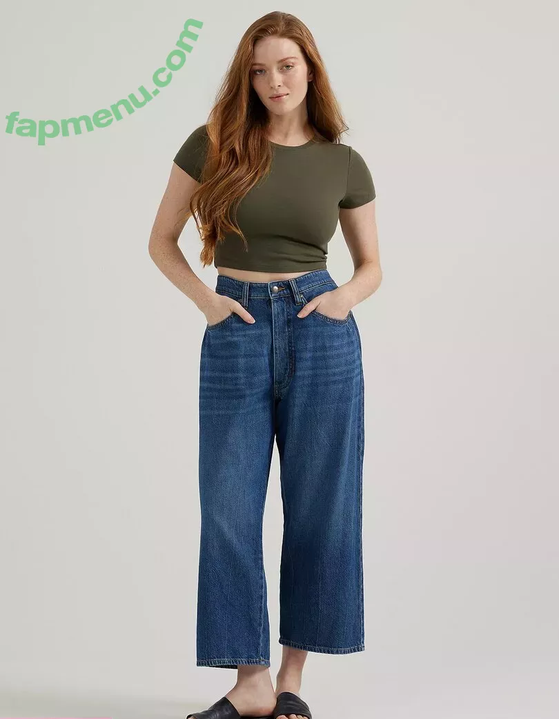 Larsen Thompson nude photo #0461 (larsenthompson)