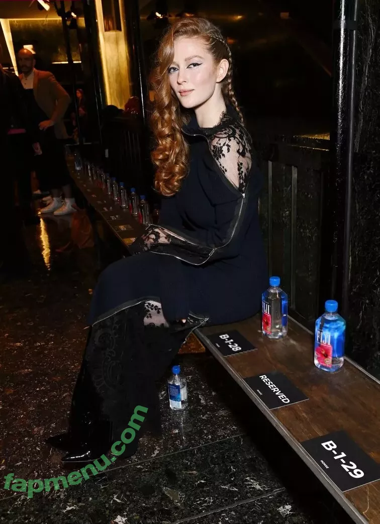 Larsen Thompson nude photo #0502 (larsenthompson)