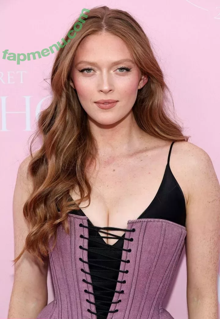 Larsen Thompson nude photo #0727 (larsenthompson)