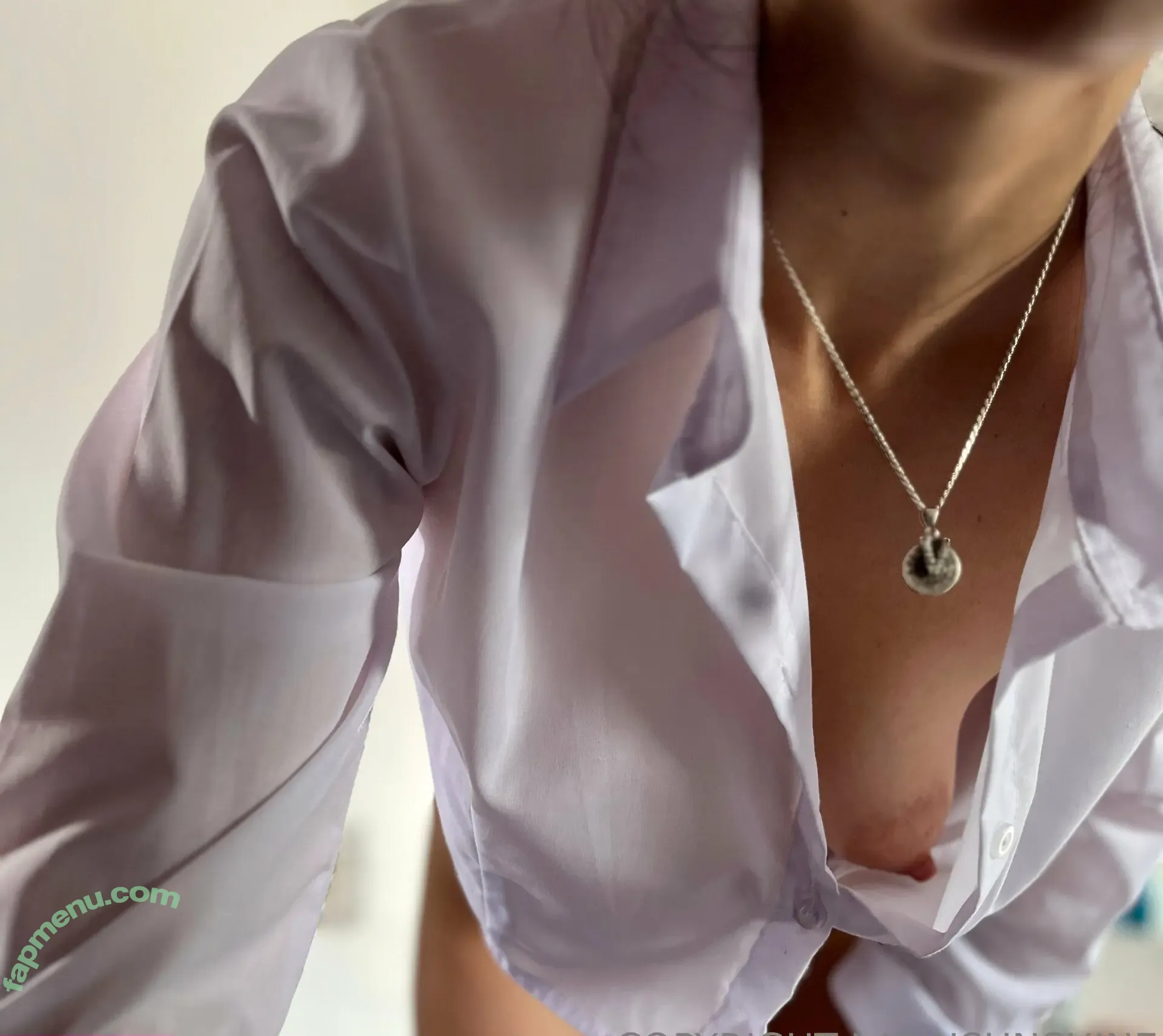 latinsunshine nude photo #0001 (latinsunshine_bellybutton)