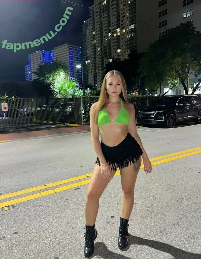 Laura.makaveli nude photo #0027 (Laura.makaveli)