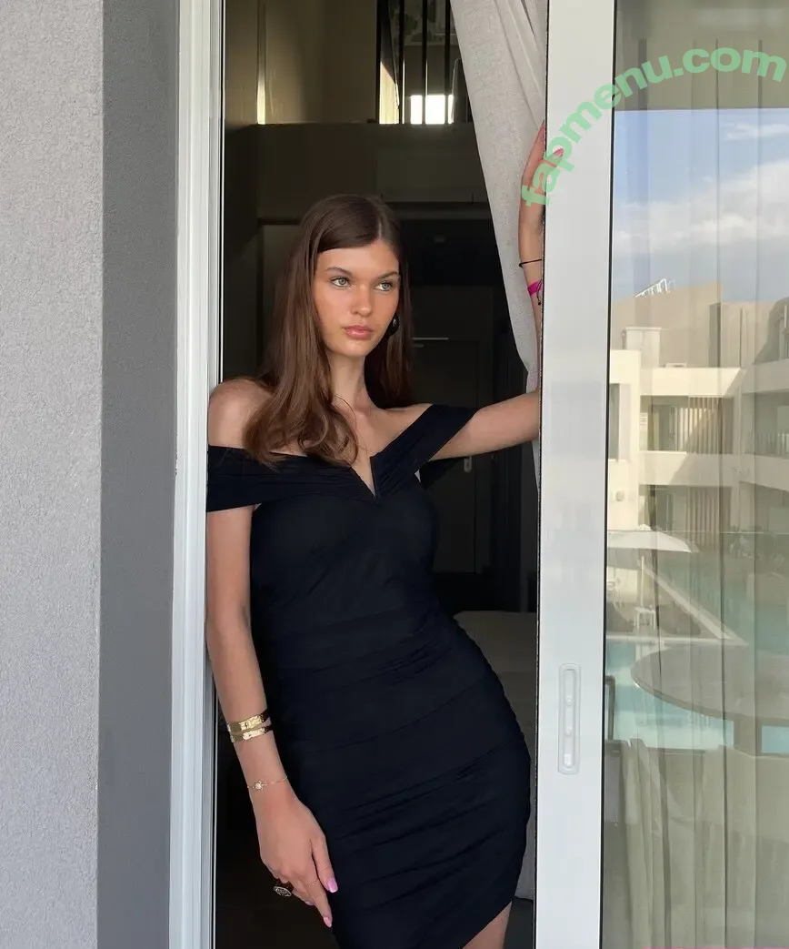 Laura Offermann nude photo #0025 (laura.o2003)