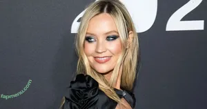 Laura Whitmore / thewhitmore nude photo #0114