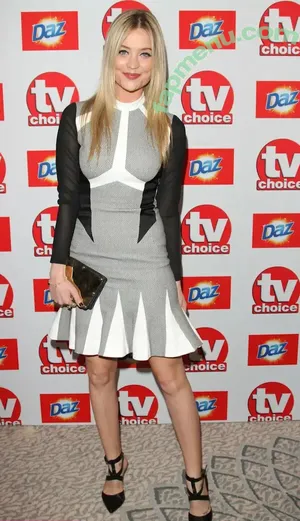 Laura Whitmore / thewhitmore nude photo #0115