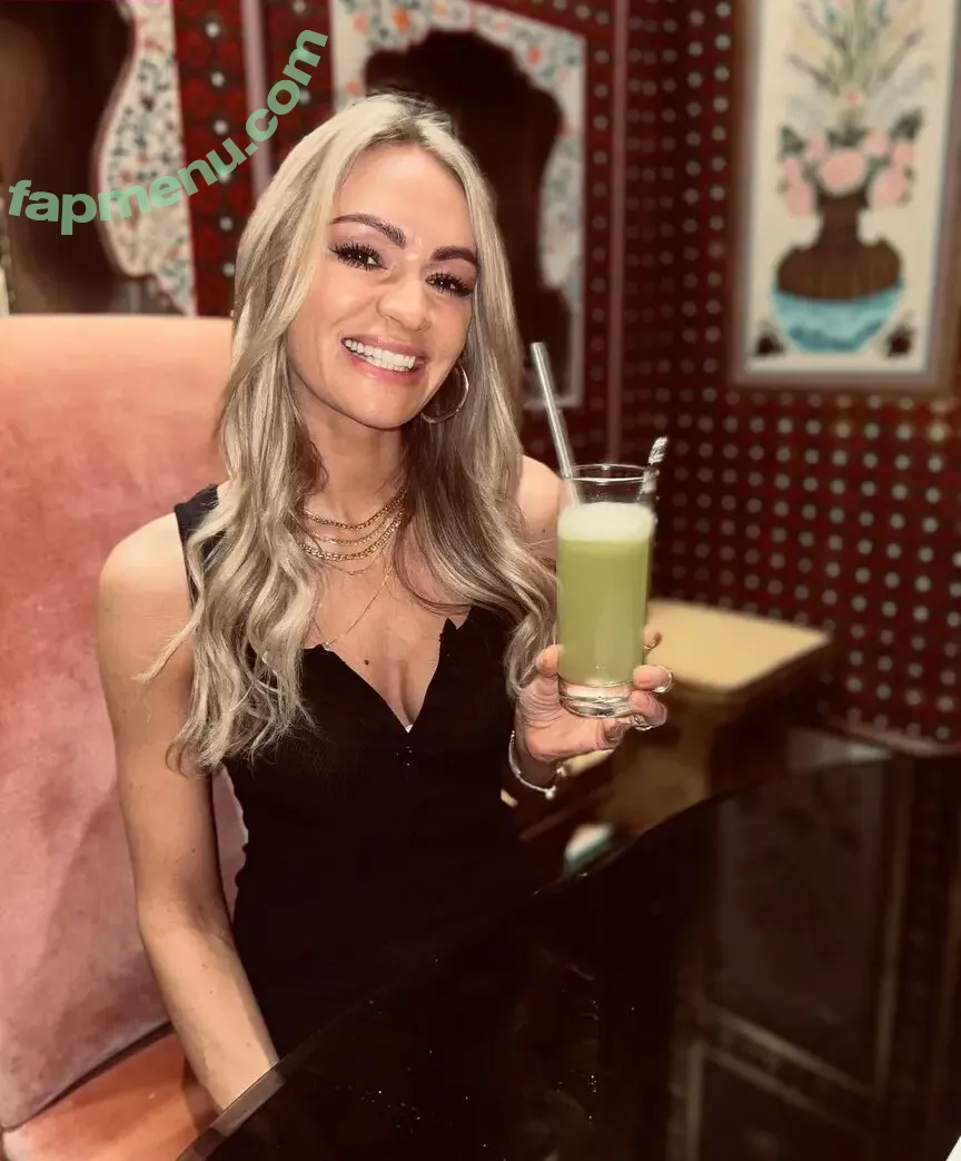 Laura Woods nude photo #0129 (laurawoodsy)